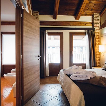 Hotel Ultimo Borgo Settimo Torinese Exteriör bild