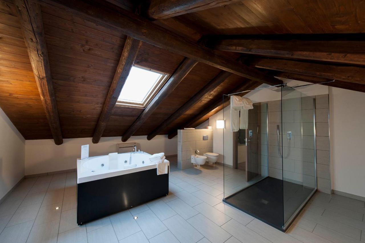 Hotel Ultimo Borgo Settimo Torinese Exteriör bild