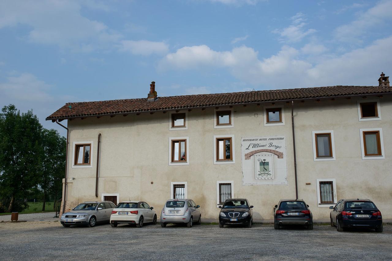 Hotel Ultimo Borgo Settimo Torinese Exteriör bild