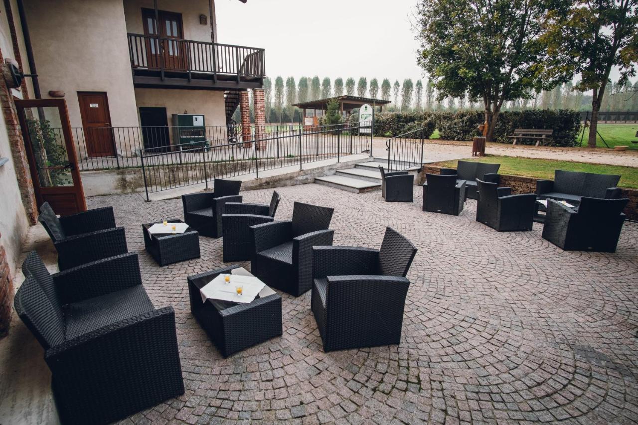Hotel Ultimo Borgo Settimo Torinese Exteriör bild